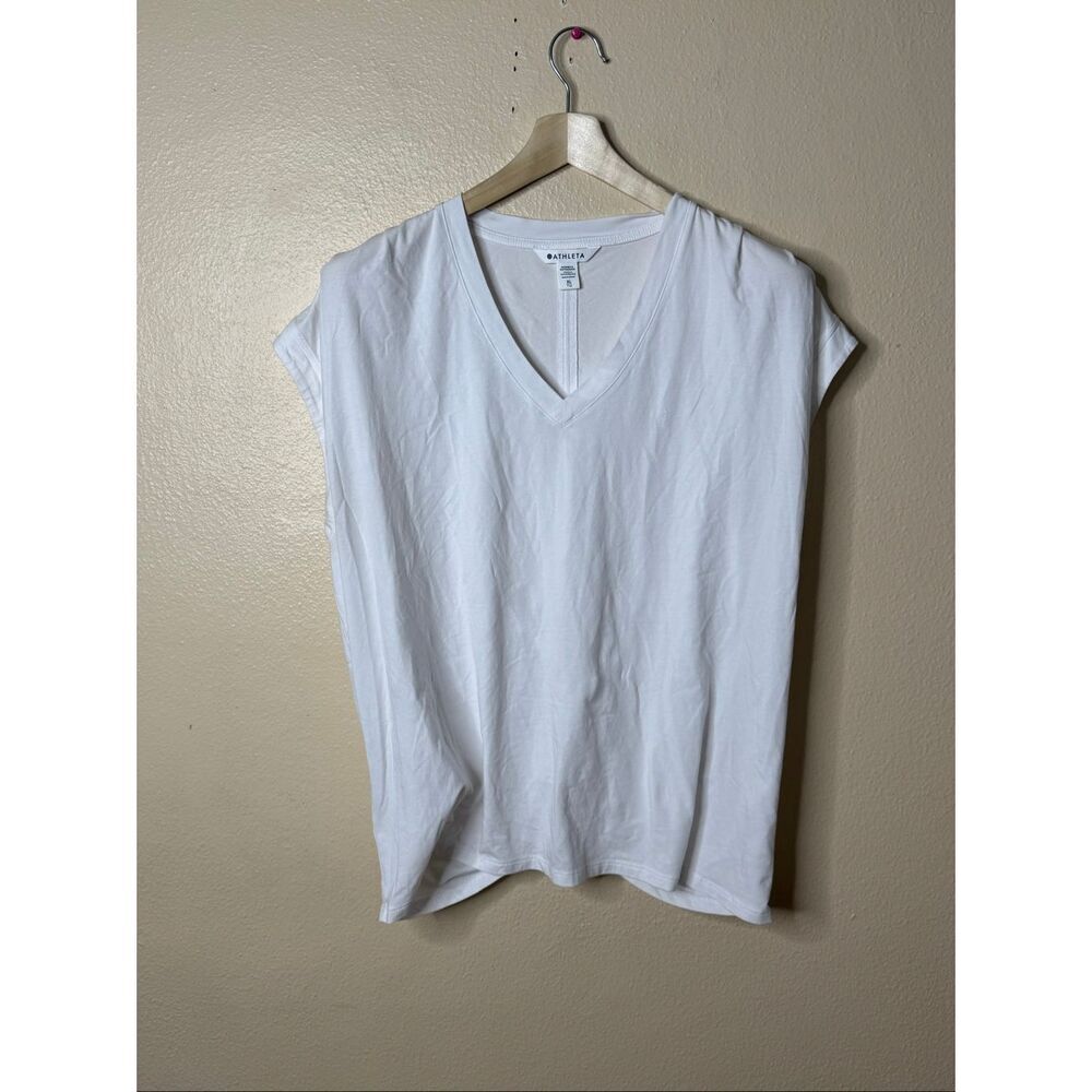Athleta White V-Neck Short Sleeve Dolman Tee